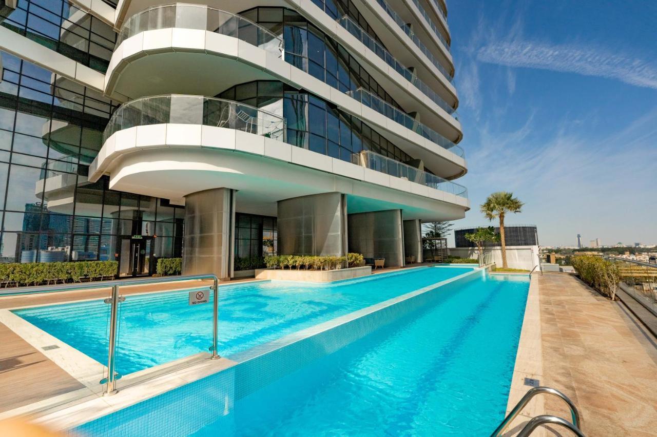 Fam Living - Rp Heights - 3 Mins Walk To Burj Khalifa & Dubai Mall Downtown Dubái Exterior foto