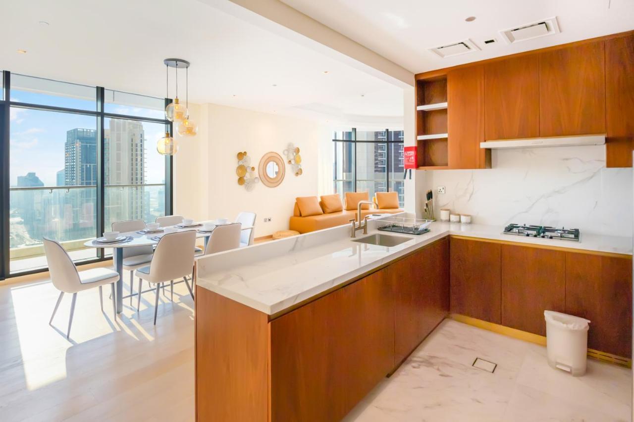Fam Living - Rp Heights - 3 Mins Walk To Burj Khalifa & Dubai Mall Downtown Dubái Exterior foto