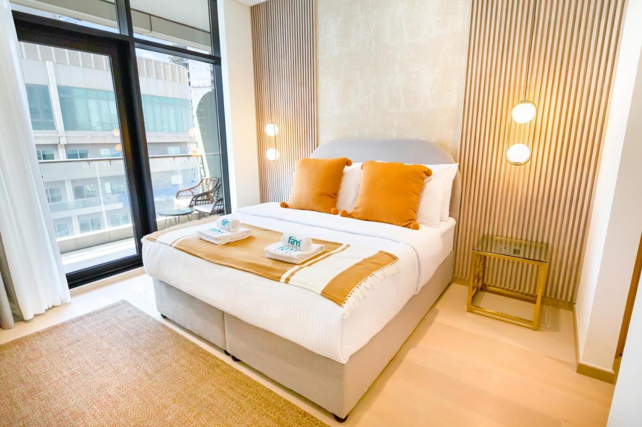 Fam Living - Rp Heights - 3 Mins Walk To Burj Khalifa & Dubai Mall Downtown Dubái Exterior foto